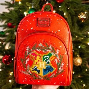 Exclusive Loungefly Harry Potter Christmas Joyeux Noel Hogwarts Mini Backpack